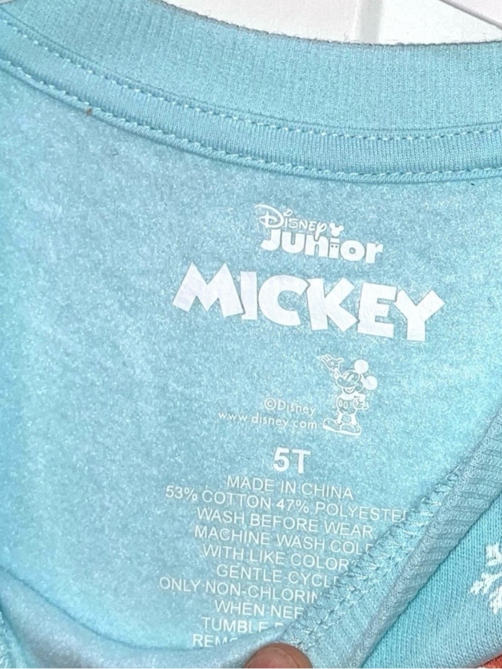 Disney Junior Let It Snow Mickey Mouse Minnie Mouse Sweatshirt new Size 5T new - Picture 4 of 5